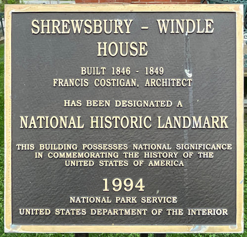 Plaque