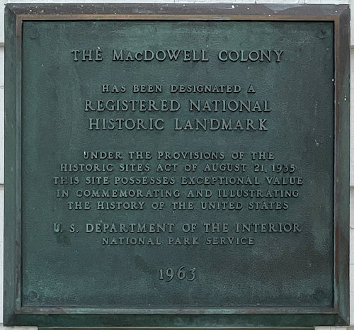 Plaque