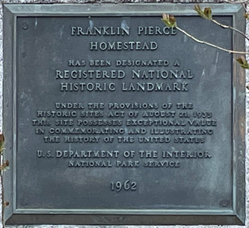 Plaque