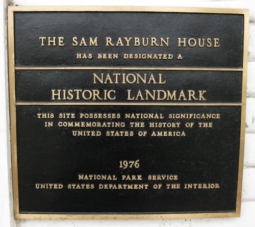 Plaque