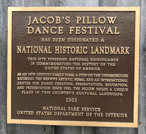 Plaque