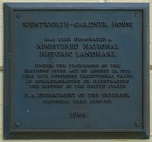 Plaque